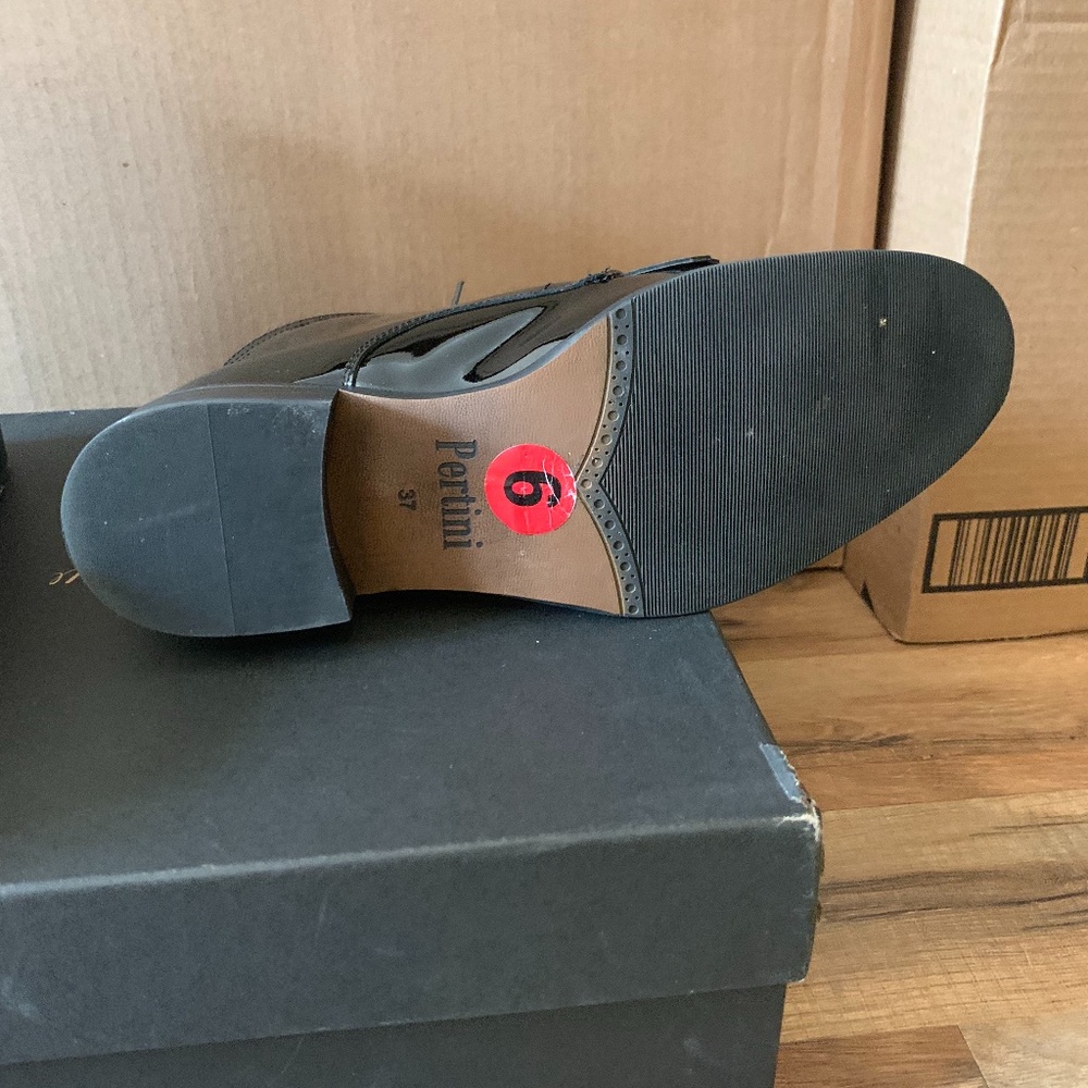 Boot - Picture 4 of 4